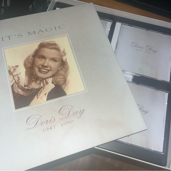 Doris Day Box Sets - Picture 2 of 11